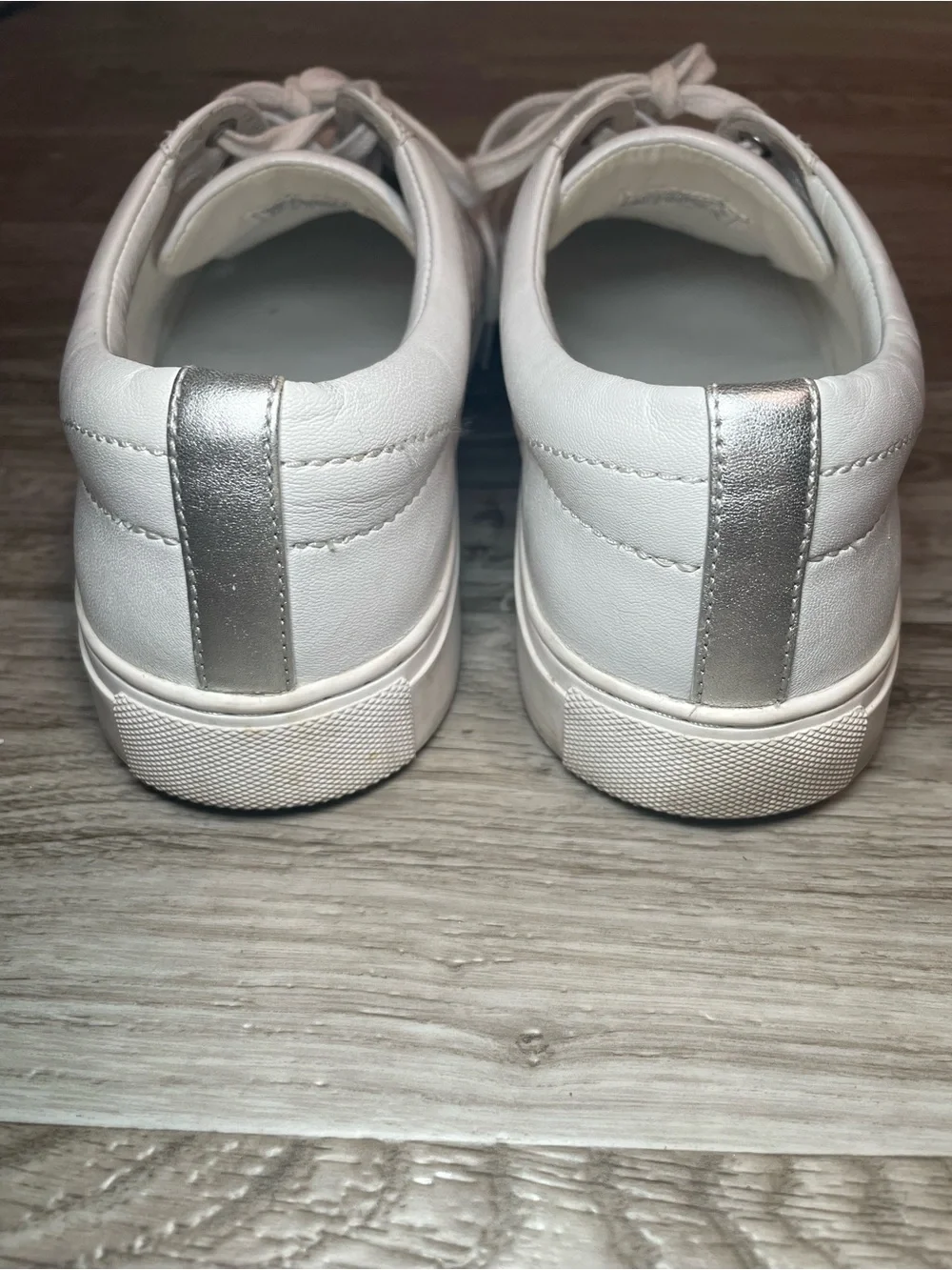 Tory Burch Amalia Shoes Women's Sz 9‎ White Leather Low Top Logo Sneakers 6098